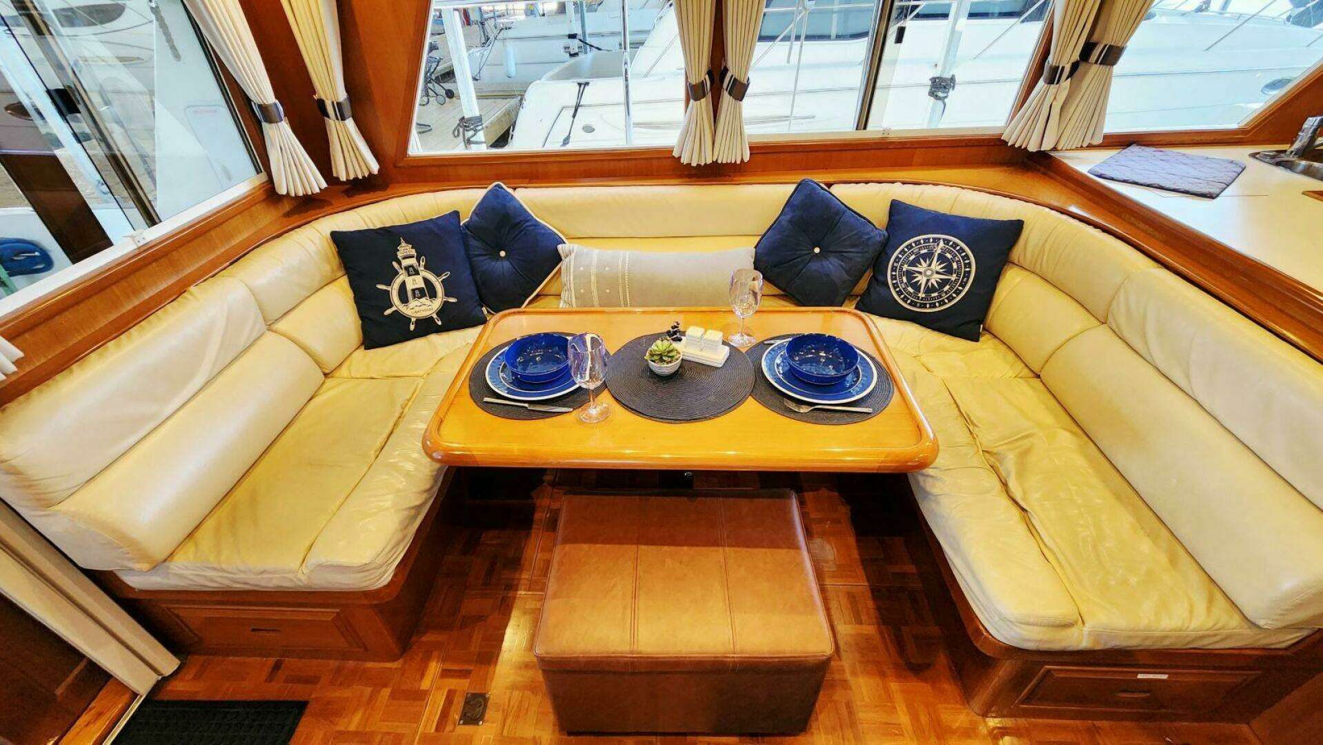 2000 Ocean Alexander 511 Classico - Image 13