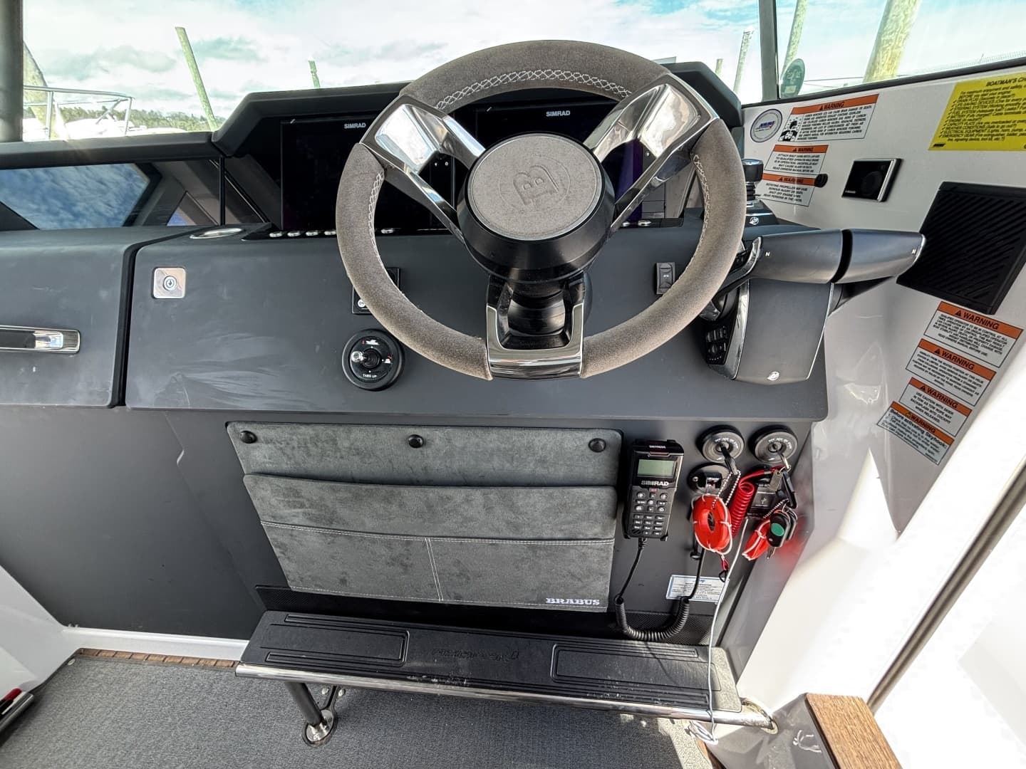 2023 Axopar 37XC Cross Cabin - Image 30