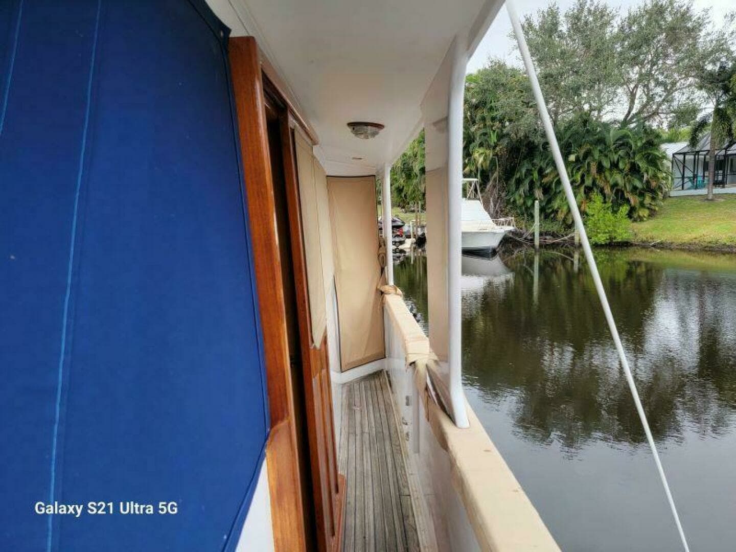 1987 Marine Trader Wide Body - Image 24