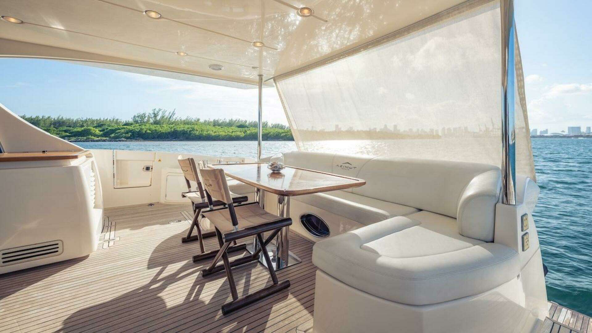 2012 Azimut Evolution - Image 25