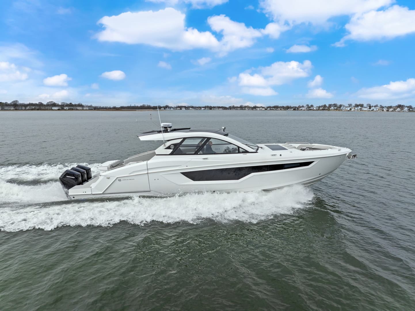 2026 Cruisers Yachts 50GLS OB - Image 57