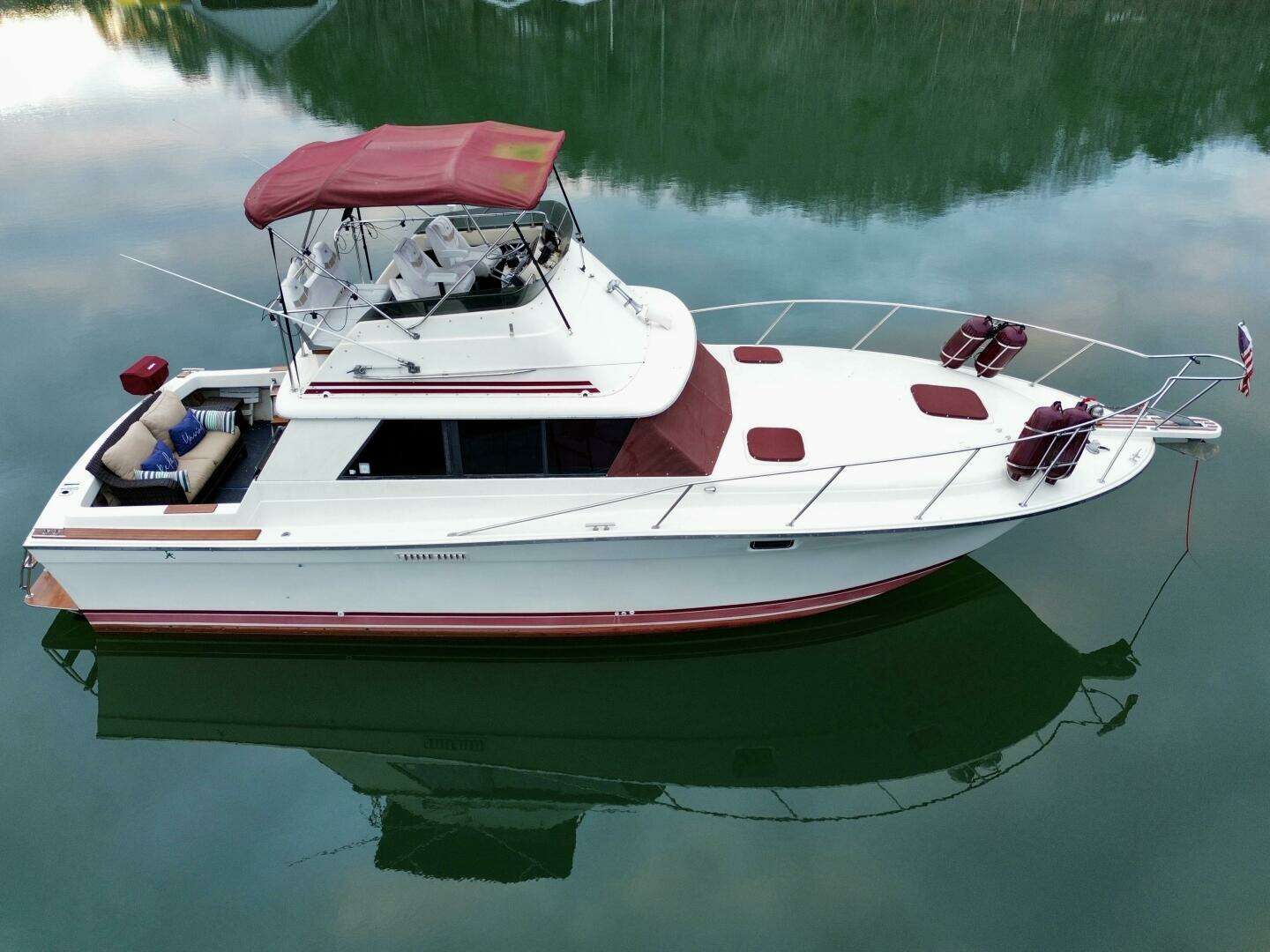 1979 Silverton 34 Convertible - Image 4