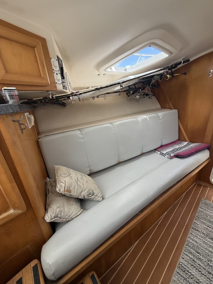 2000 Luhrs — - Image 5