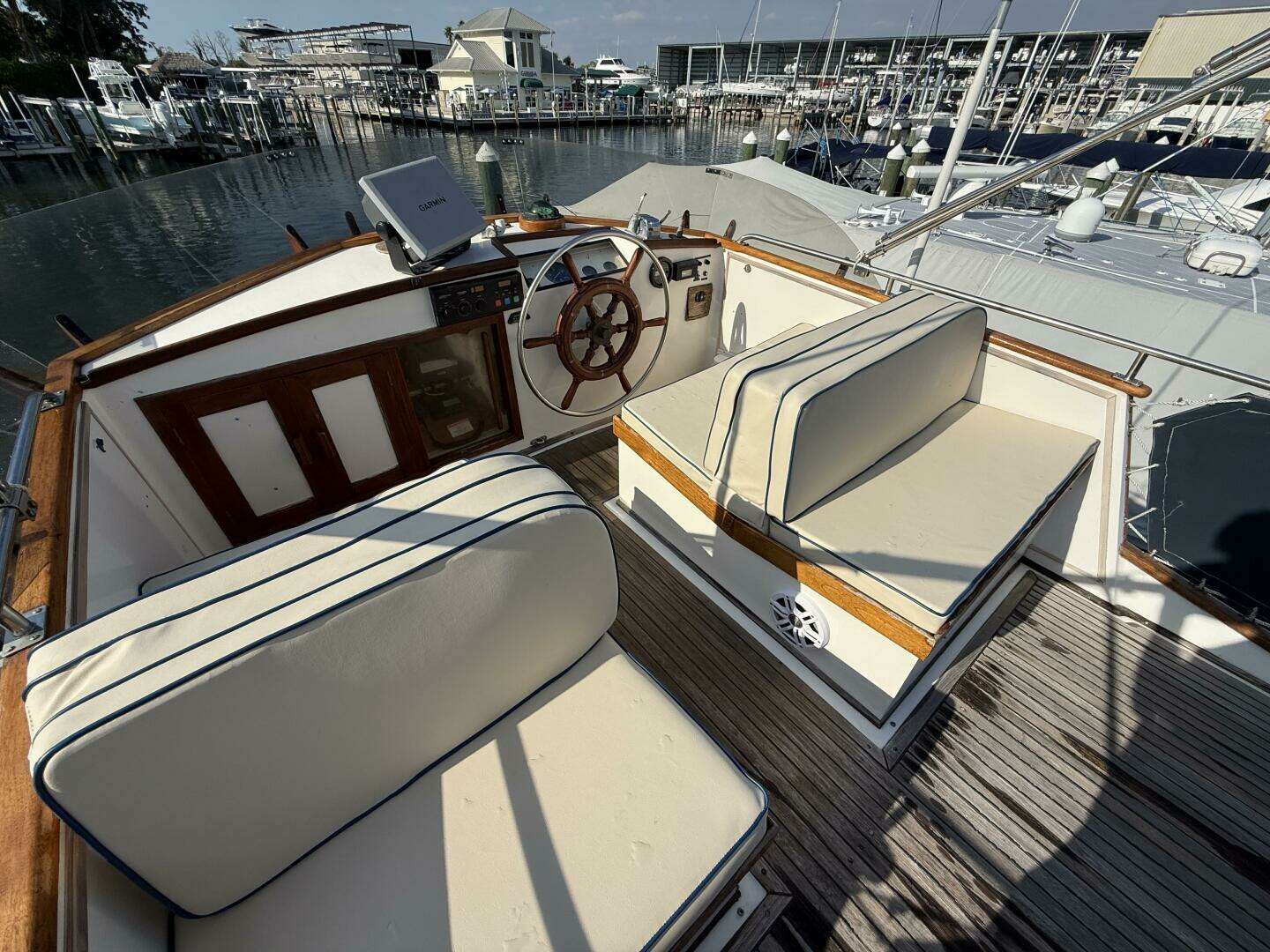 1985 Grand Banks 36 Classic - Image 7