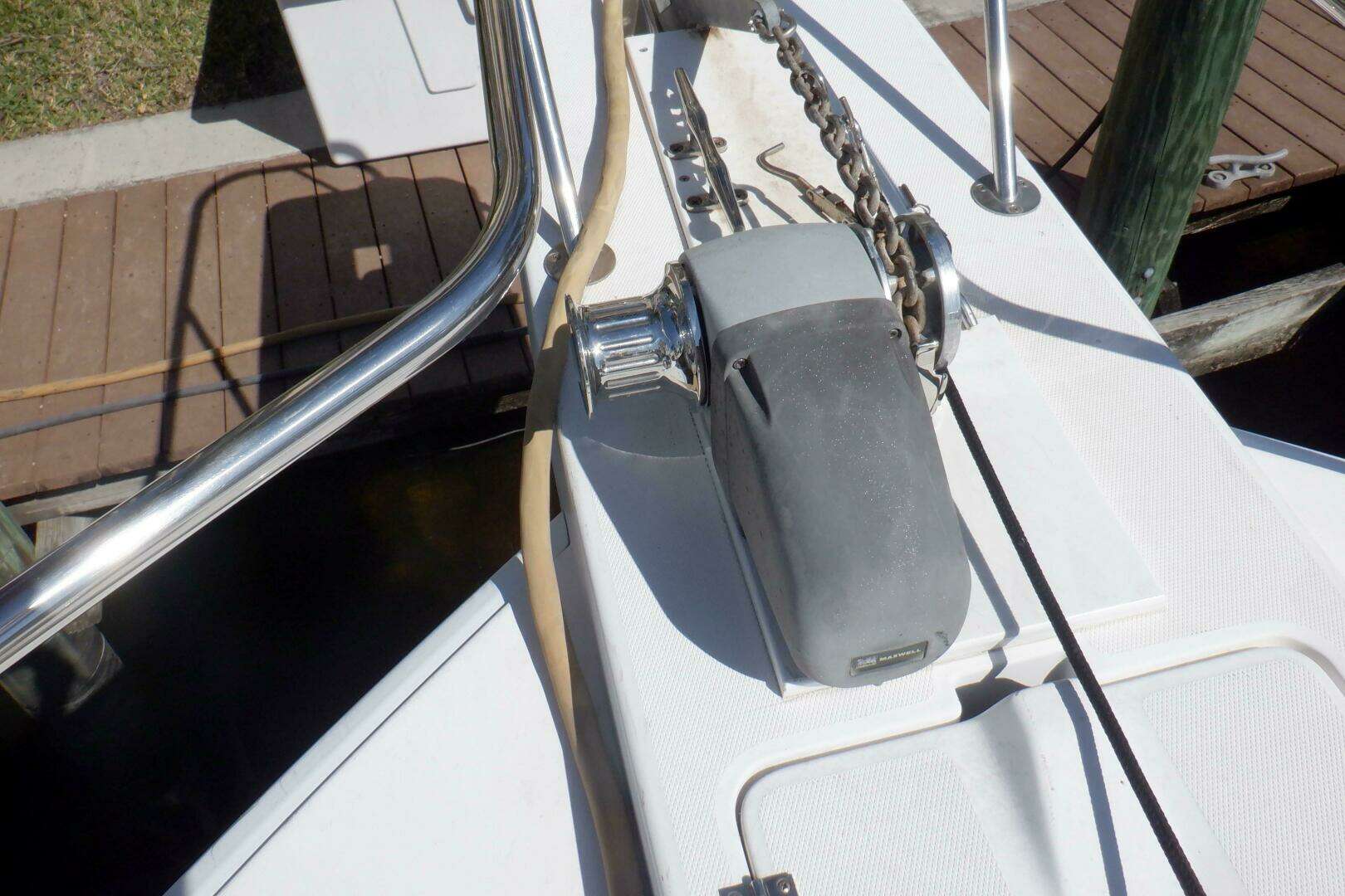 2002 Mainship 430 Trawler - Image 12