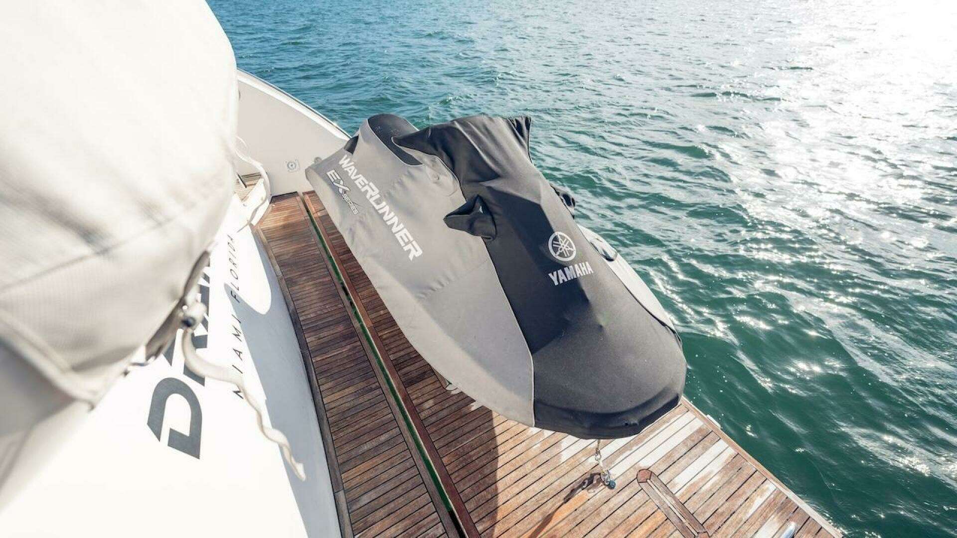 2012 Azimut Evolution - Image 23