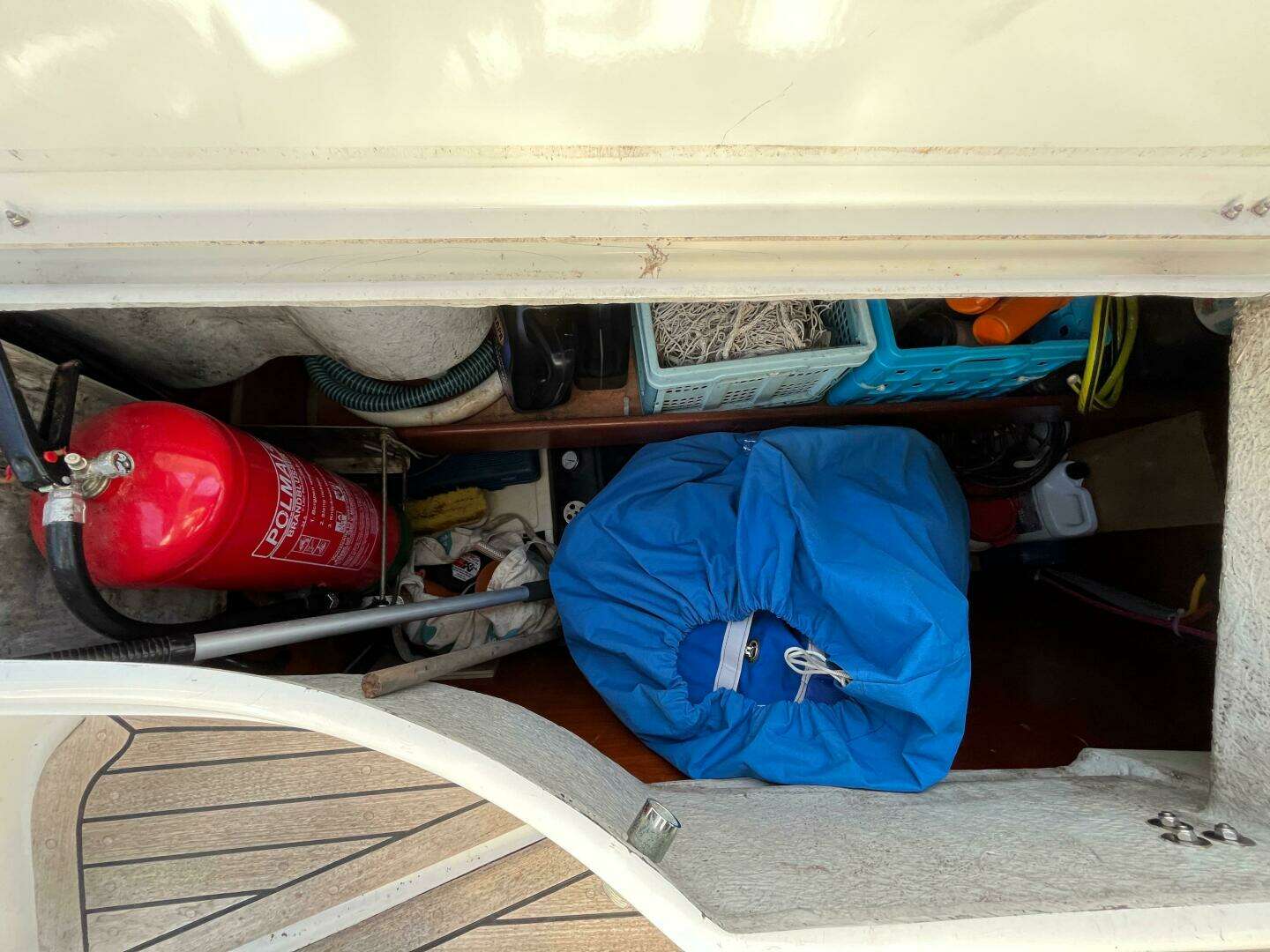 2001 Beneteau 393 - Image 44