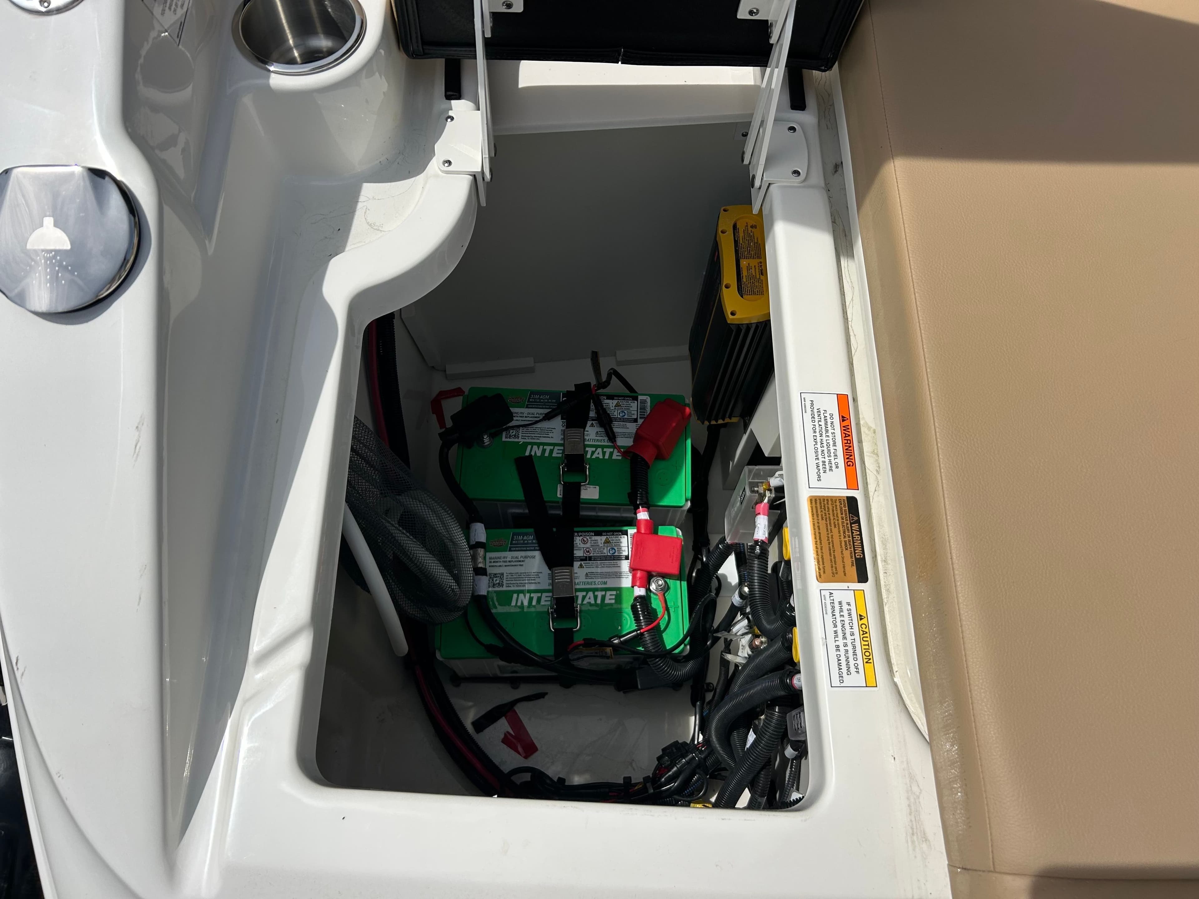 2026 Sea Ray SDX 250 Outboard - 26