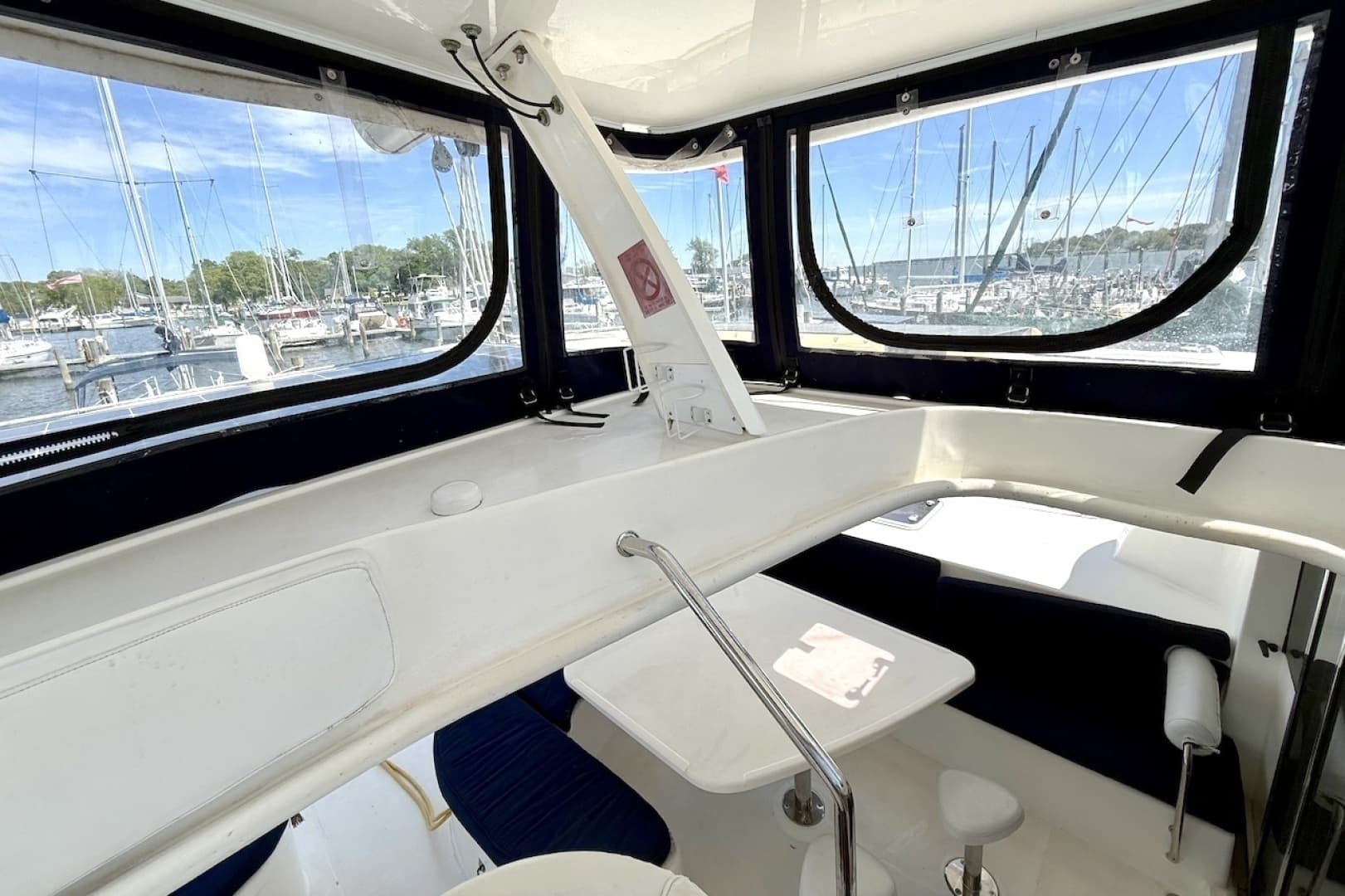 2010 Leopard 46 - Image 28