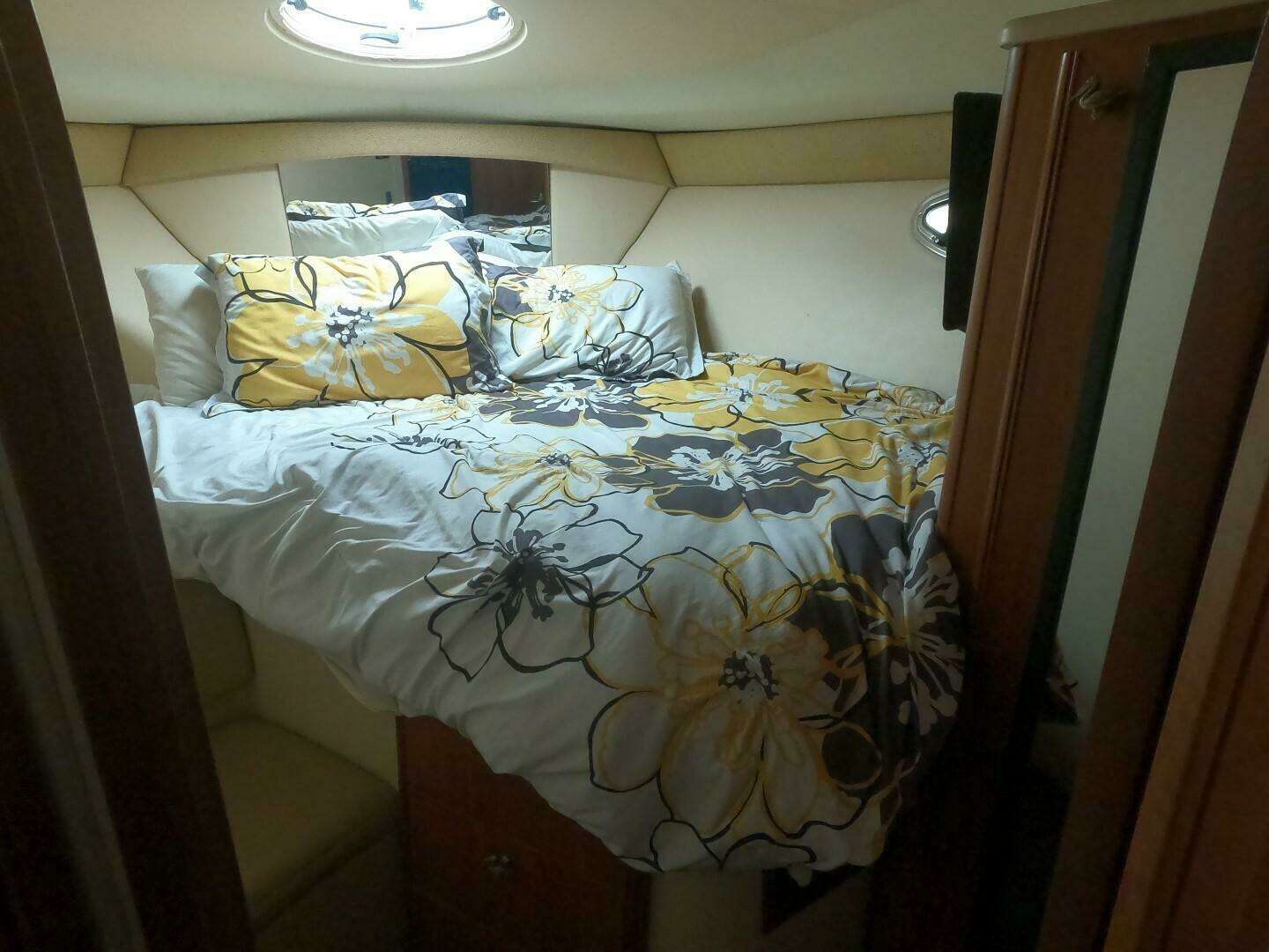 2003 Meridian 34 Convertible - Image 24