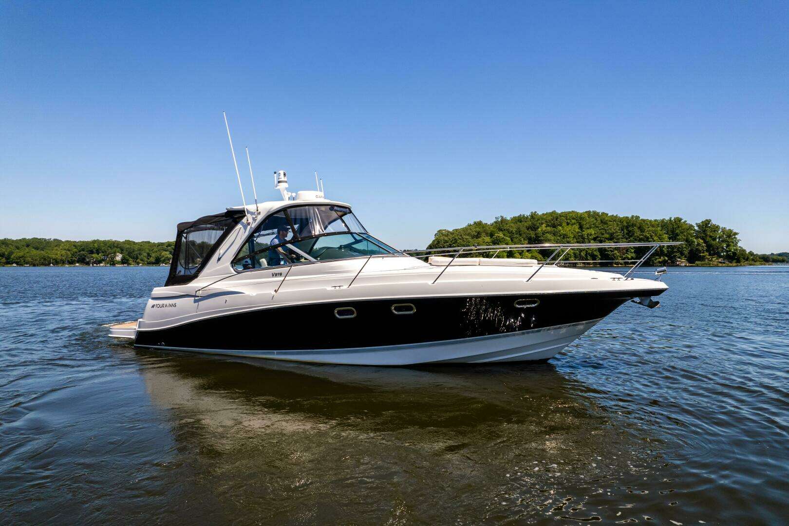 2008 Four Winns V378 - Image 20