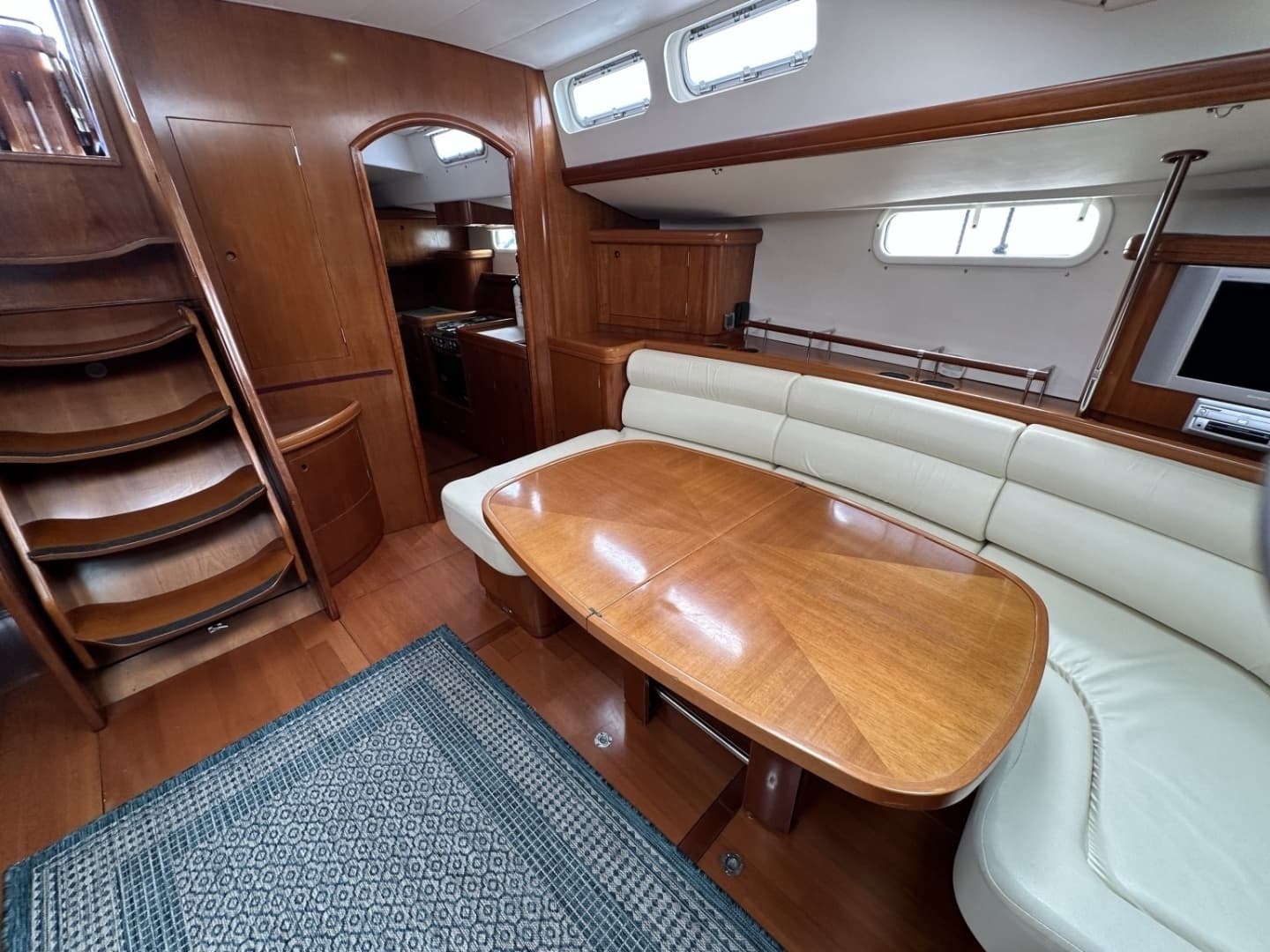 2003 Beneteau 57 - Image 16