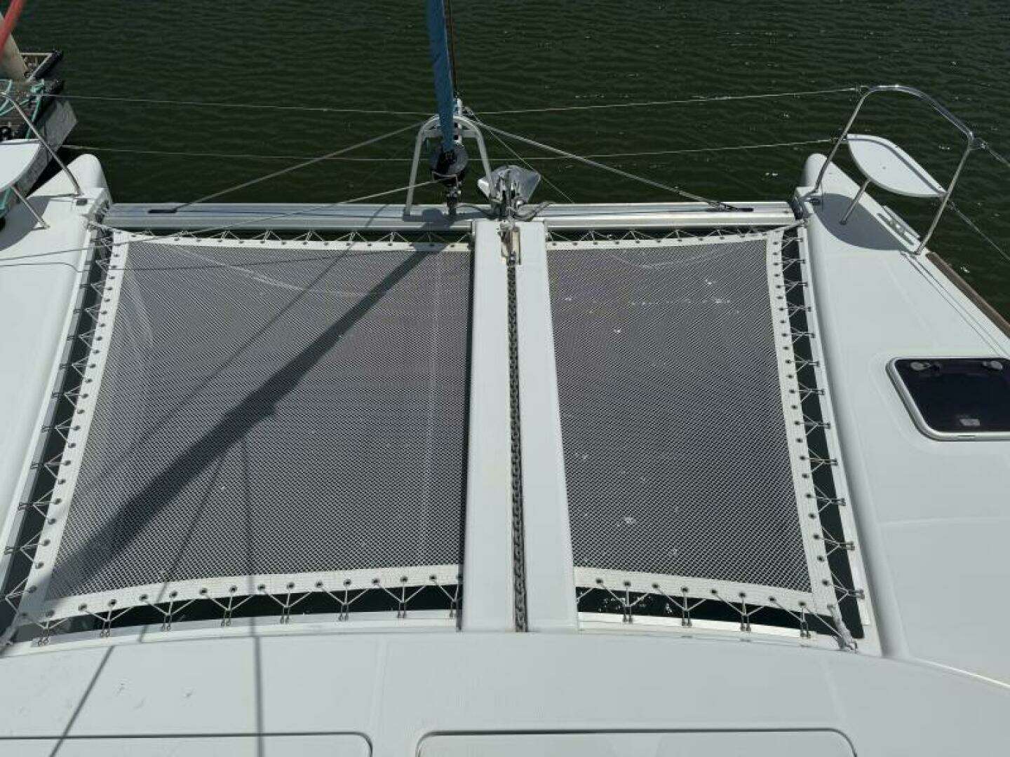 2010 Lagoon 380 - Image 7