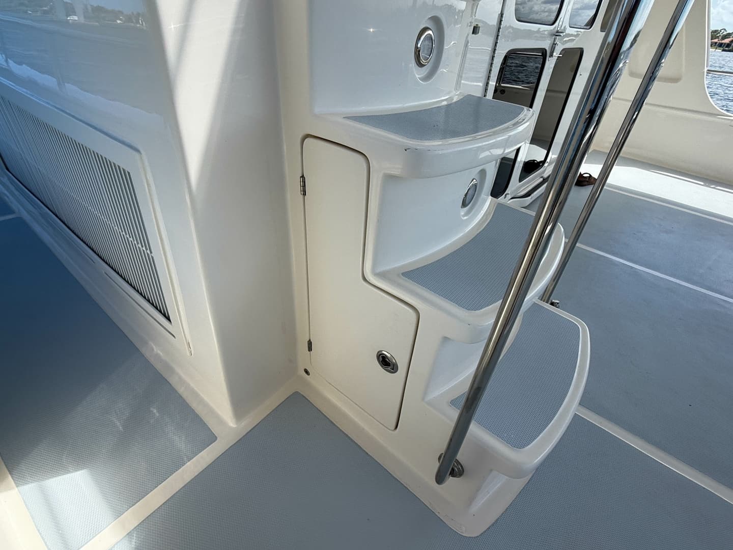 2018 Marlow 53E - Image 14