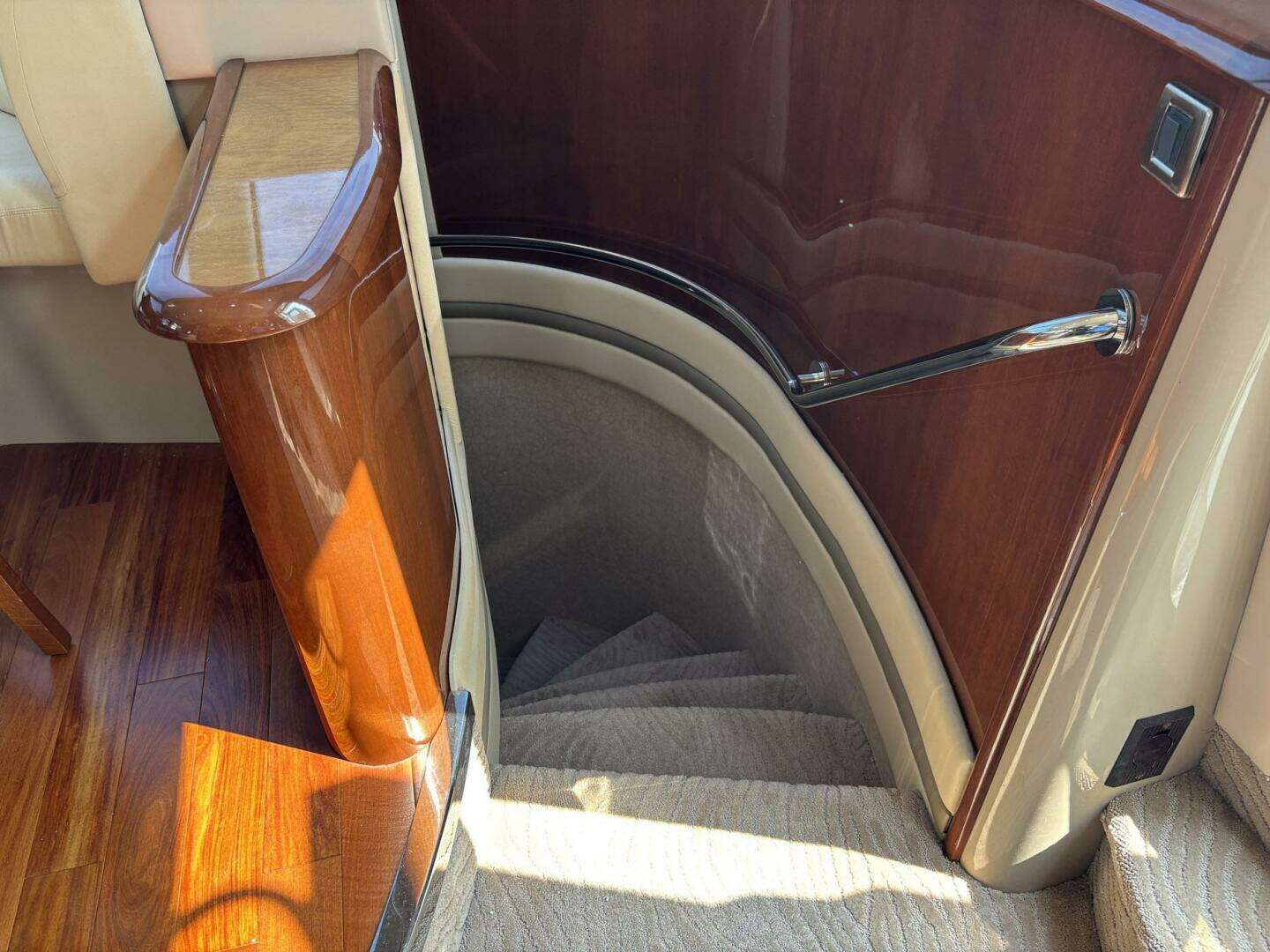 2006 Marquis 65 - Image 24