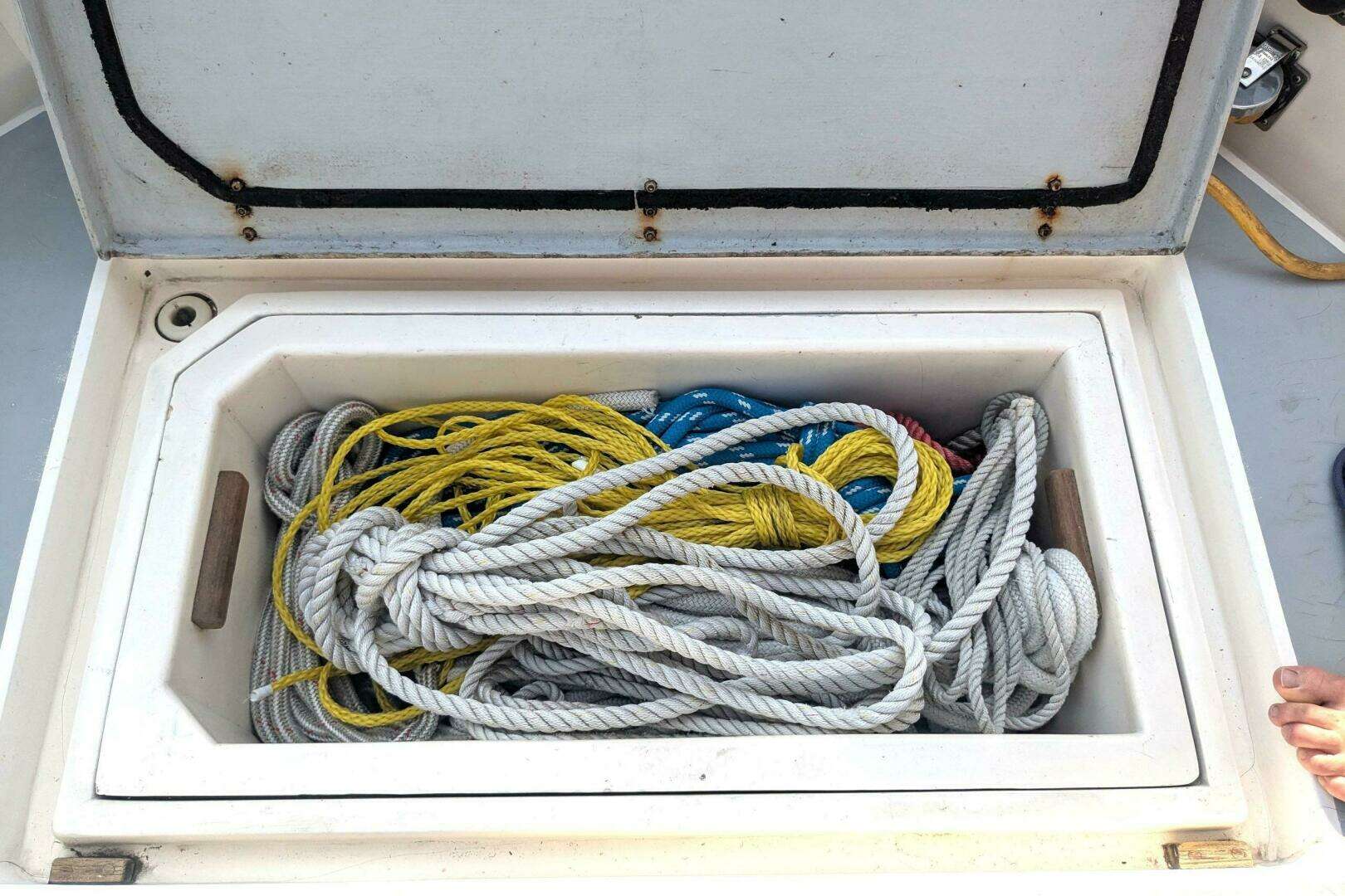 1988 Cape Dory 36 Flybridge Sedan Fast Trawler - Image 14