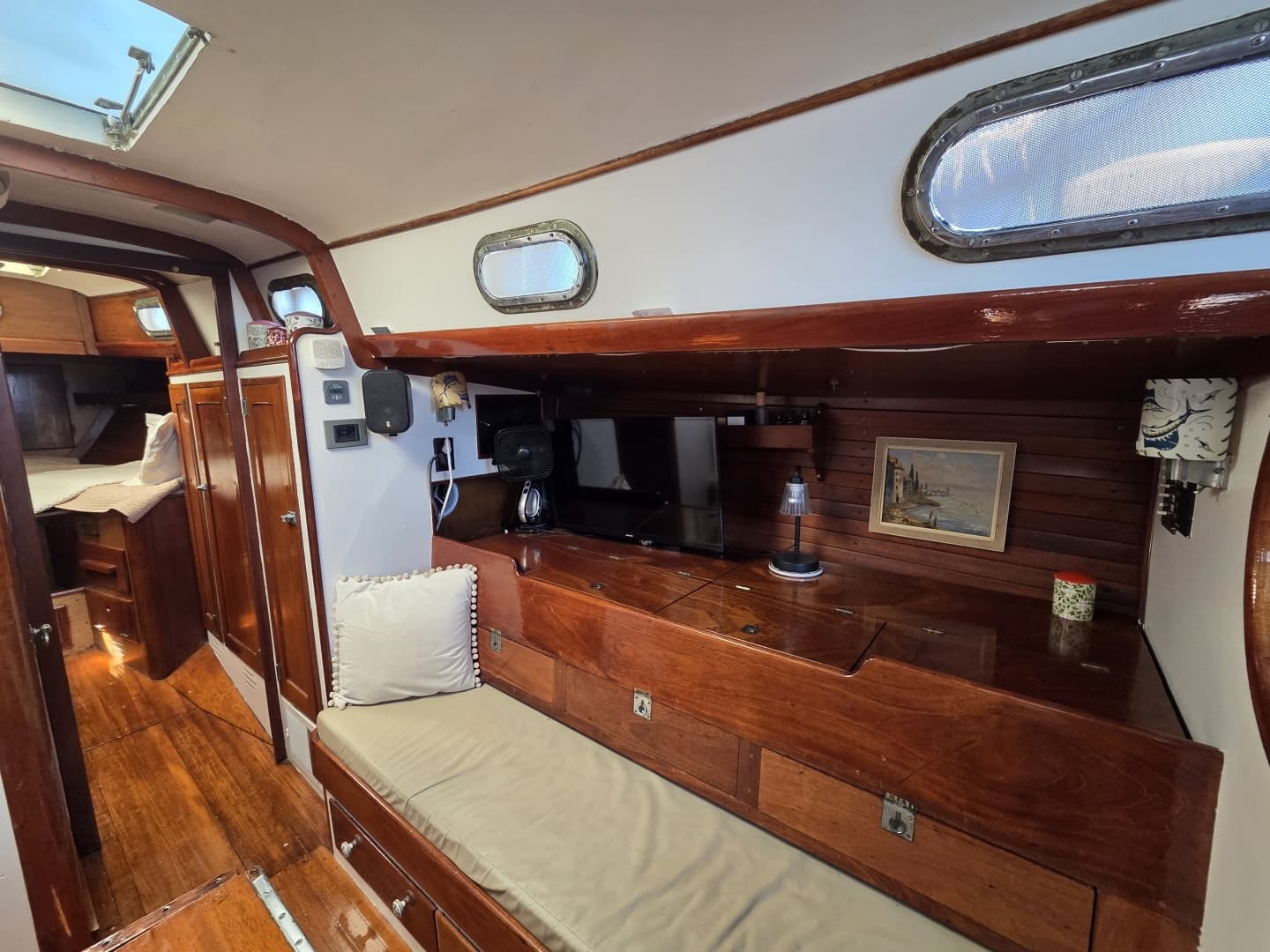 1961 Hinckley Bermuda 40 - Image 15