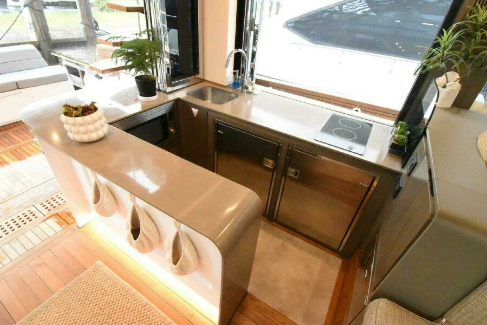 2024 Okean 52 Flybridge - Image 17