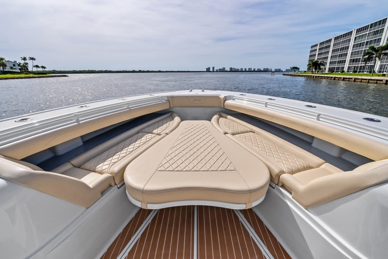 2024 Yellowfin 54 Offshore - Image 25