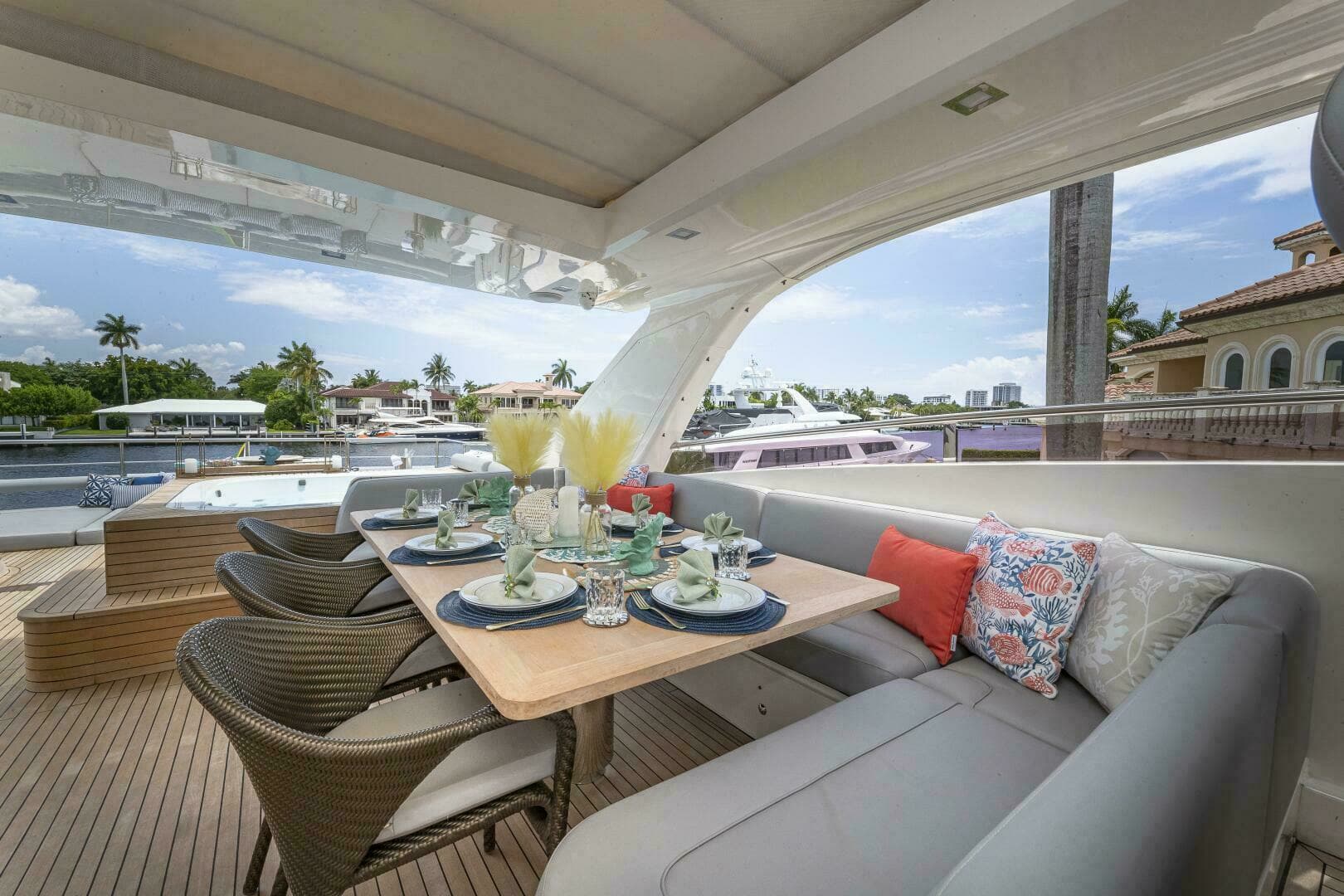 2012 Princess 32M - Image 56