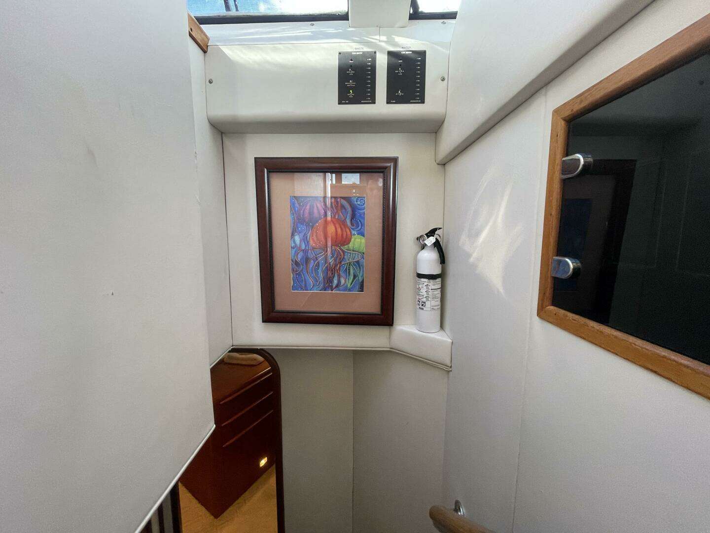 1993 Viking 50 Motor Yacht - Image 60