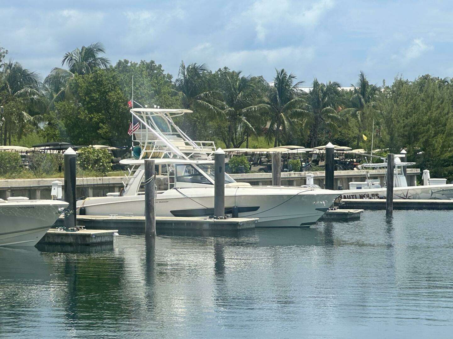 2016 Boston Whaler — - Image 141