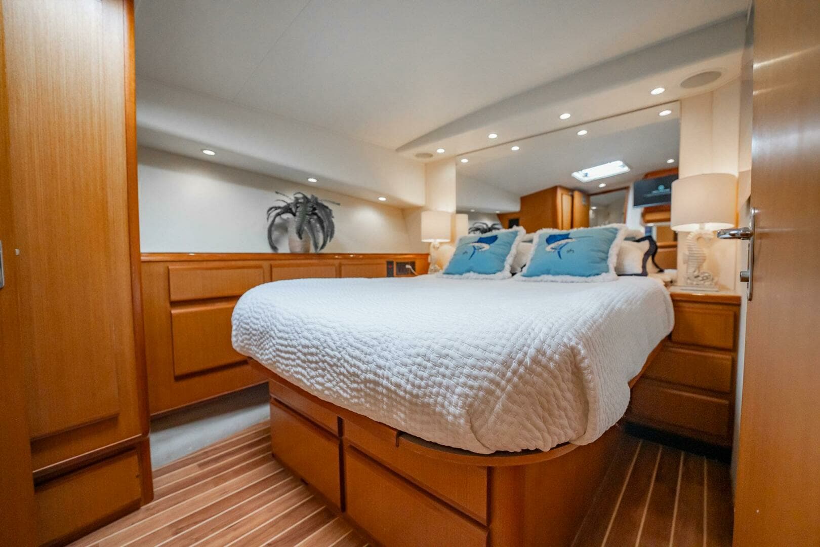 2000 Viking Conv Sport Fisher - Image 22