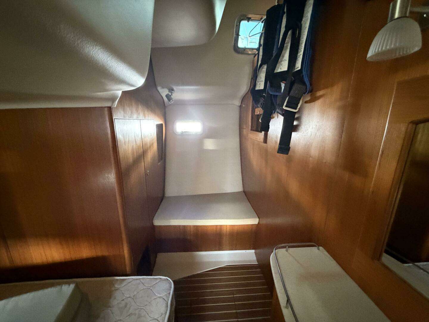 2003 Hunter — - Image 35