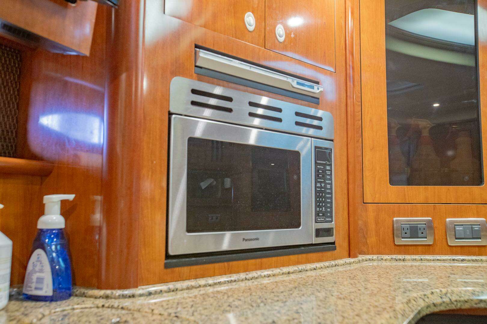 2005 Sea Ray — - Image 24