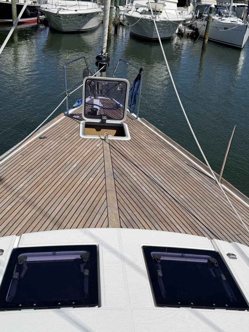 2016 Beneteau 48 - Image 9