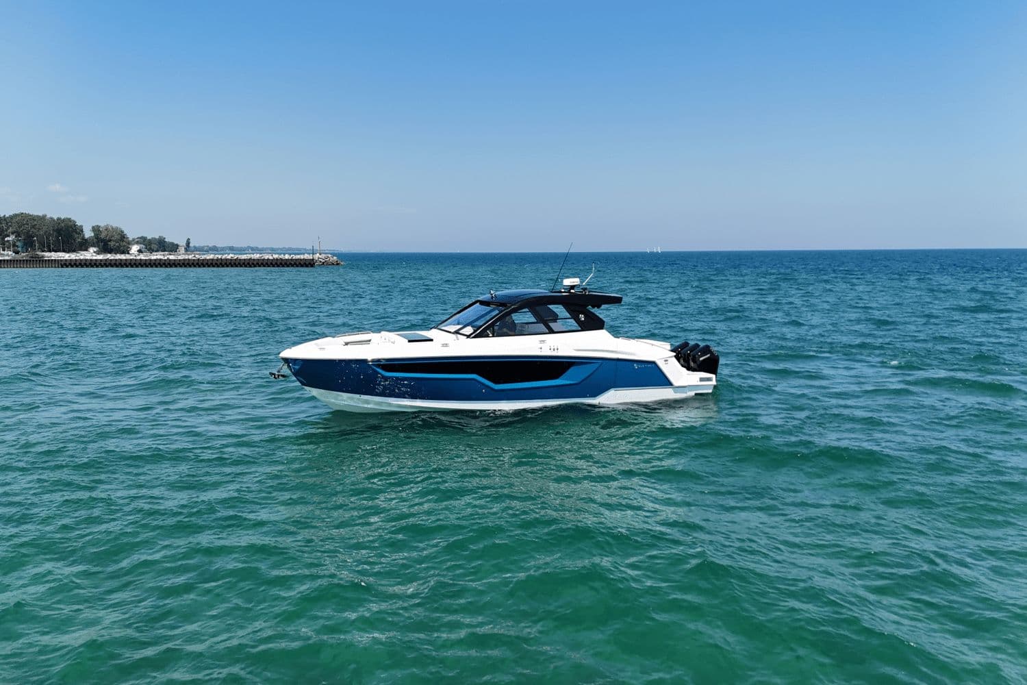 2026 Cruisers Yachts 50 GLS - 9