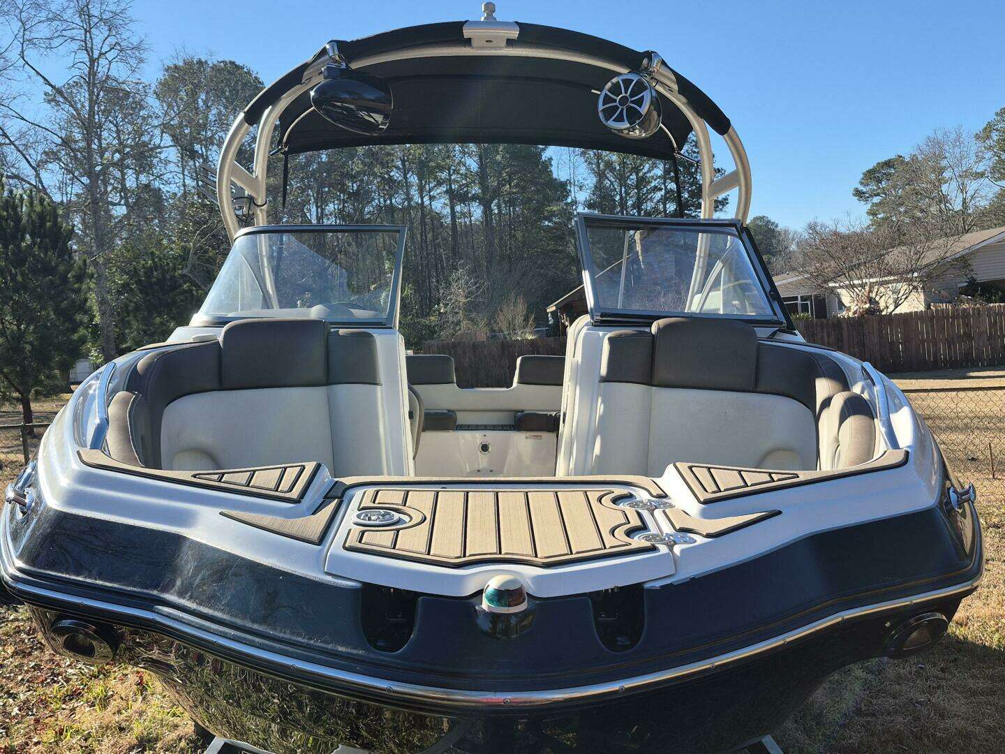 2011 Yamaha Boats 242 Limited S - Image 8