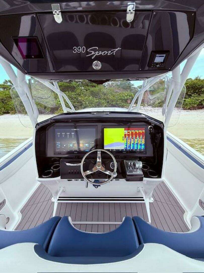 2022 Nor-Tech 390 Sport Center Console - Image 40