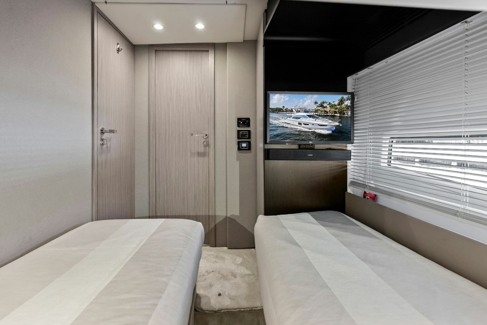2020 Azimut Flybridge - Image 46