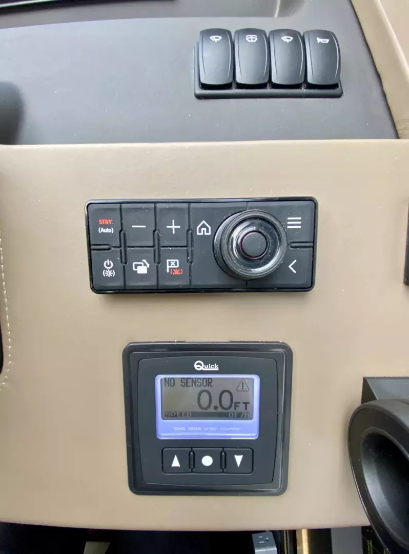 2018 Azimut Flybridge - Image 82