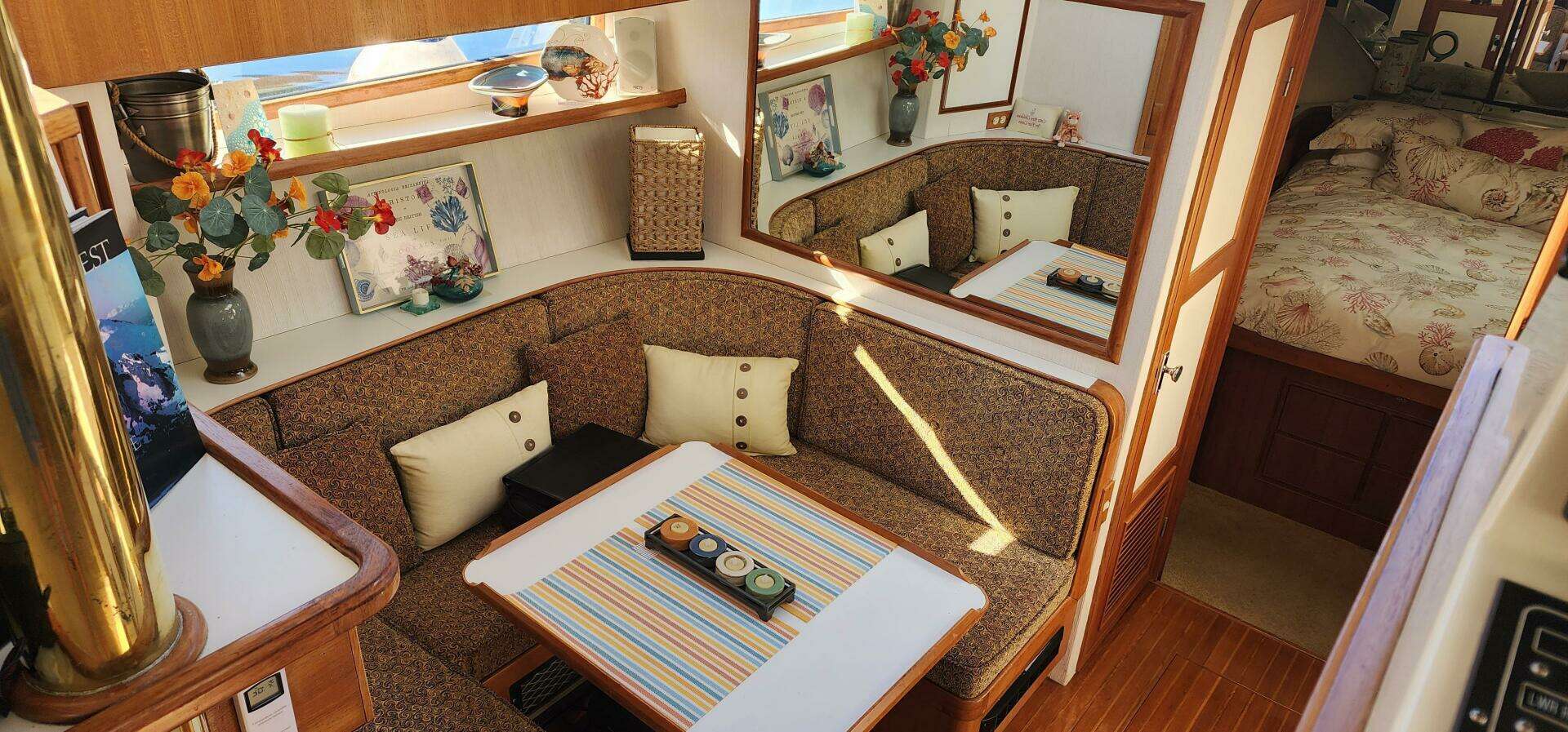 1988 Vantare 44 Aft Cabin - Image 15