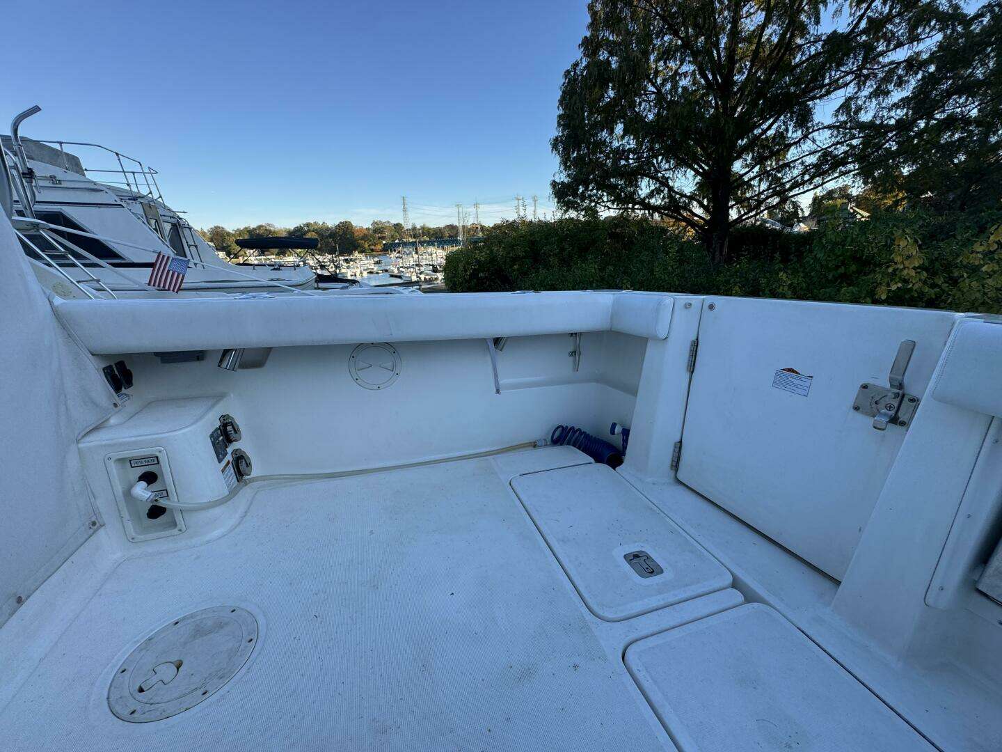 2005 Tiara Yachts 2900 Open - Image 5