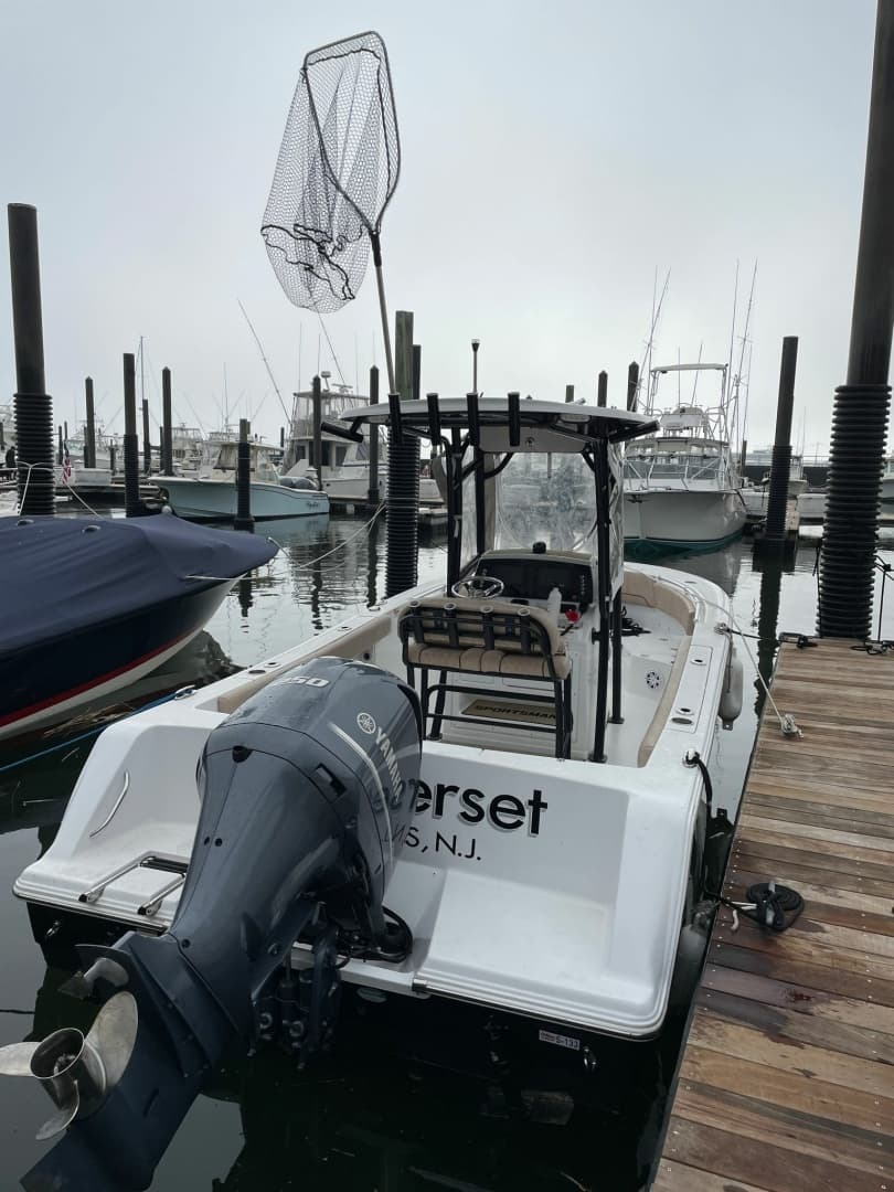 2019 Sportsman Heritage 231 Center Console - Image 2