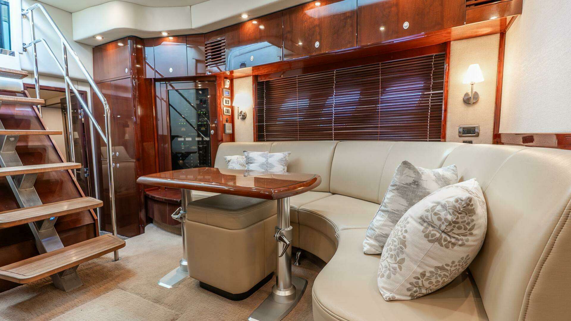 2008 Sea Ray Sundancer 60 - Image 12