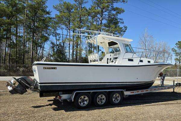 2003 True World Marine TE286 - Image 1