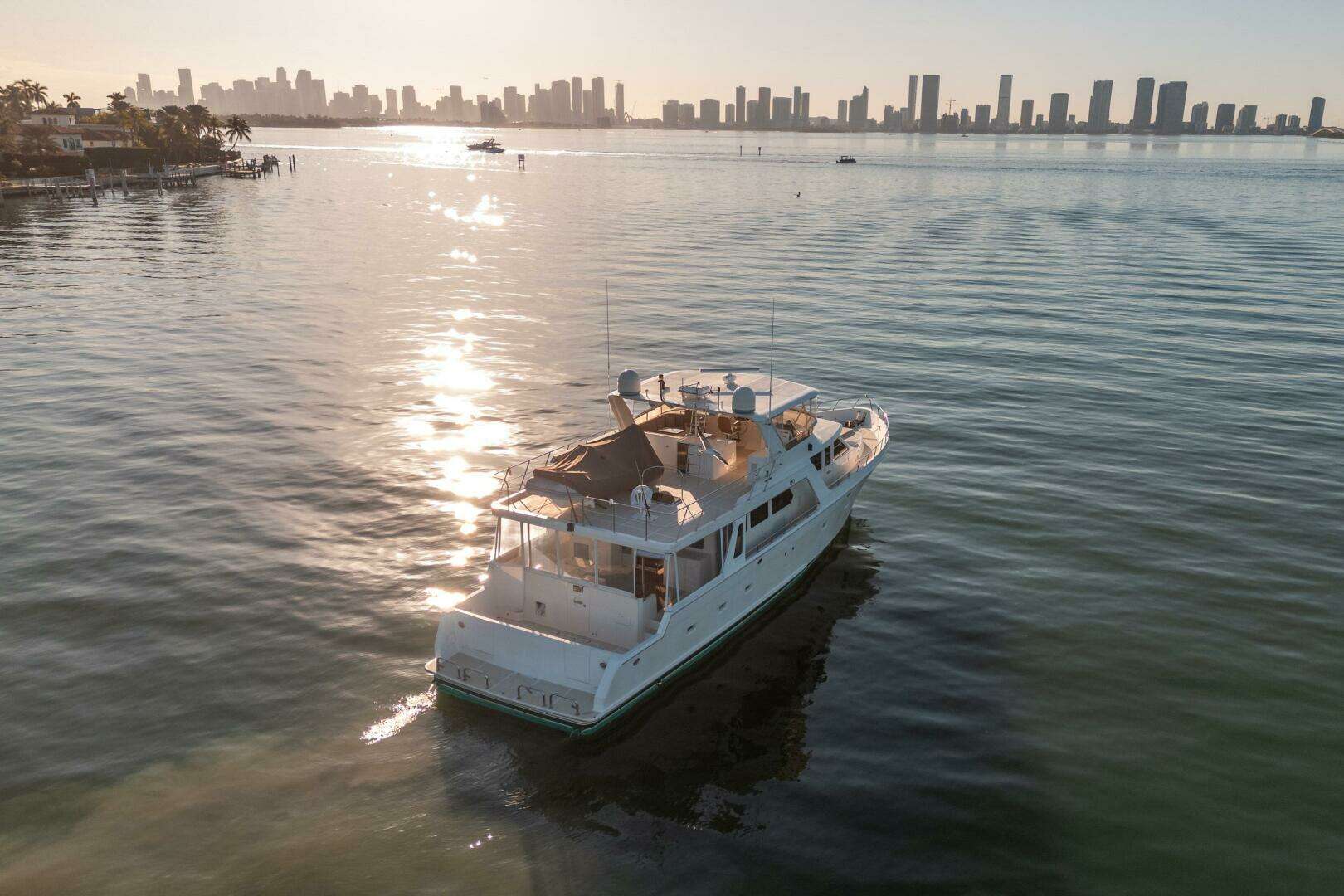 2006 Offshore Yachts 72 Pilothouse - Image 7