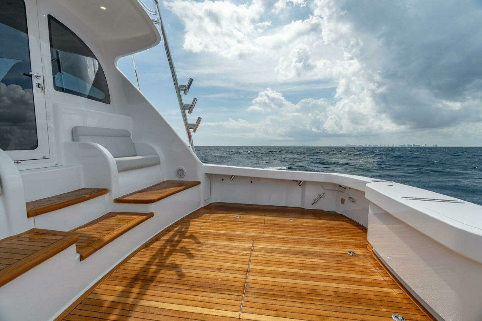 2025 Viking 54 Sport Tower - Image 19