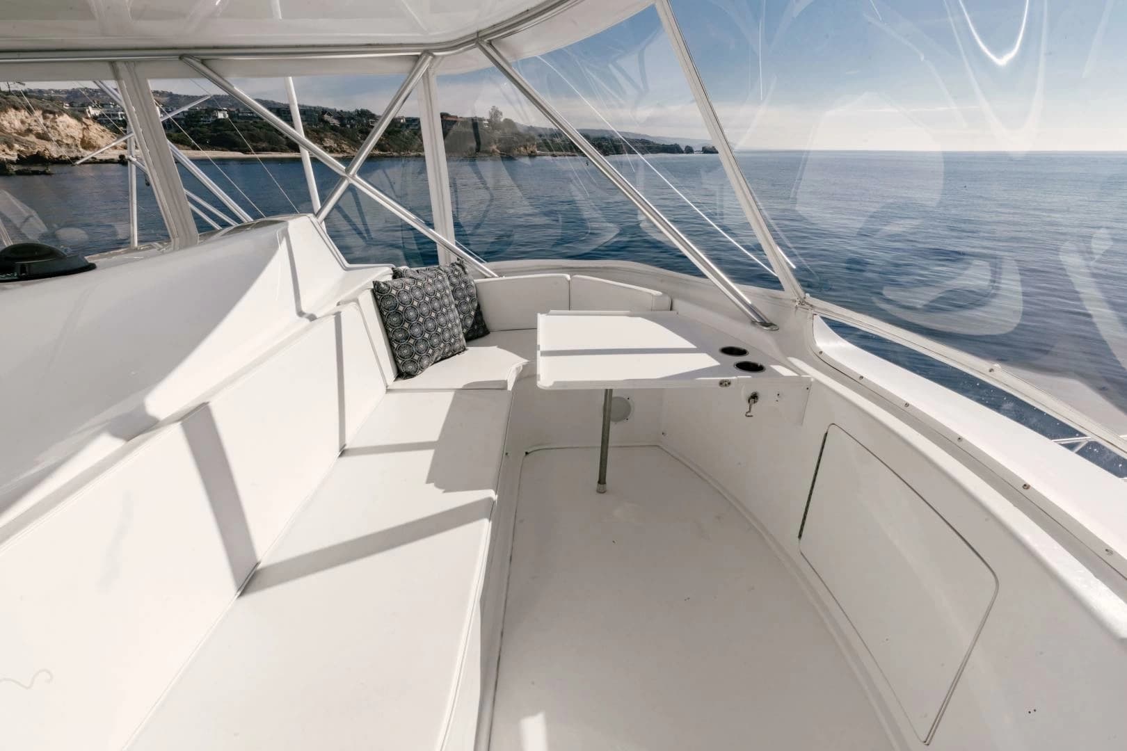 2003 Viking 56 Convertible - Image 15
