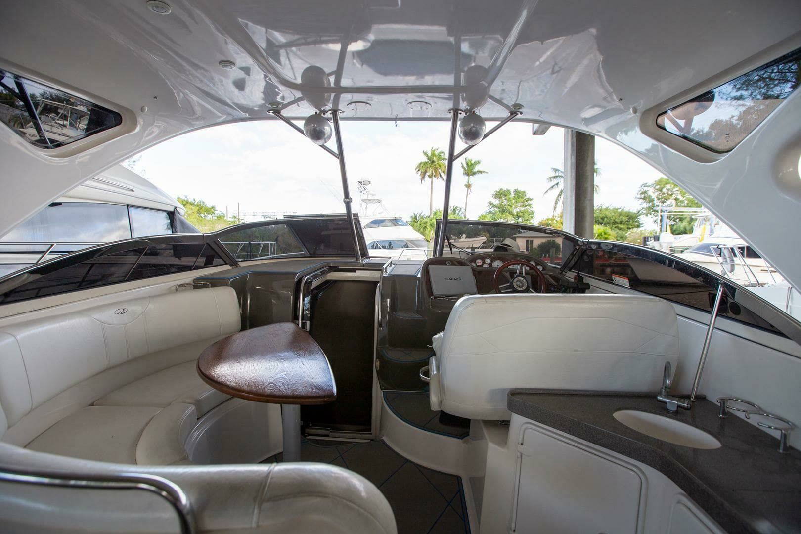 2008 Regal 2760 Sport Yacht - Image 23