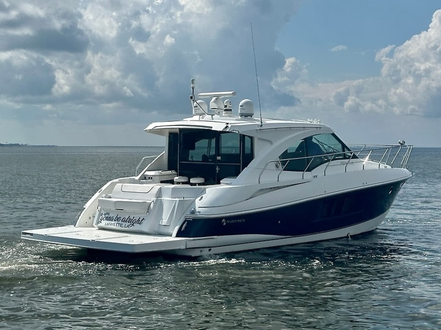 2016 Cruisers Yachts Cantius - Image 6