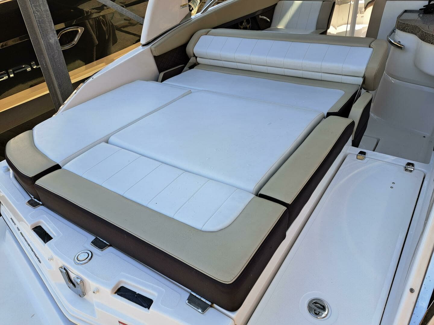 2014 Regal 2700 Bowrider - Image 24