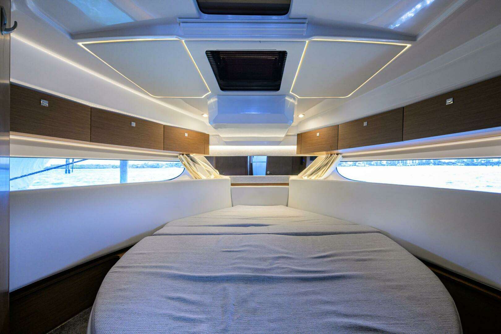 2022 Jeanneau NC Weekender 1095 Fly - Image 27