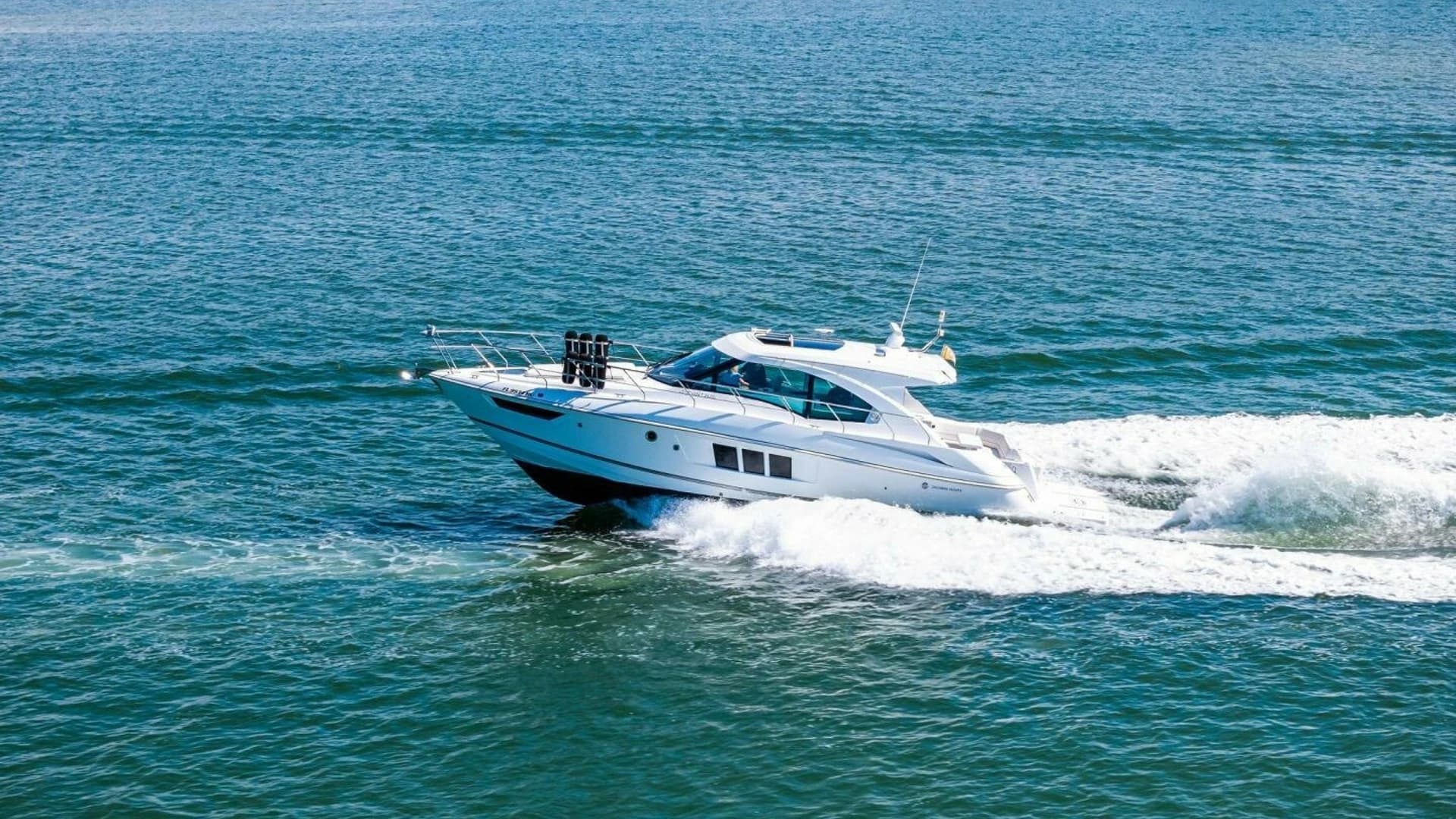 2019 Cruisers Yachts 45 Cantius - Image 80