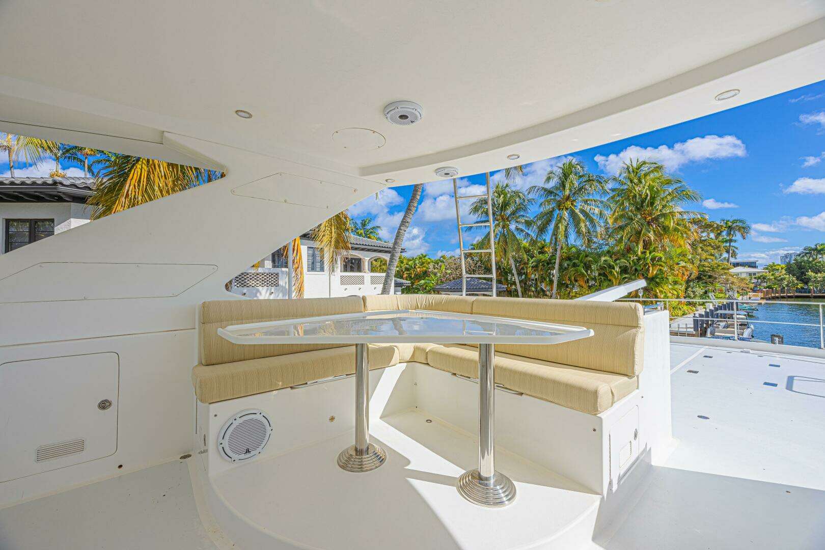 2010 Ocean Alexander 74 Motoryacht - Image 21