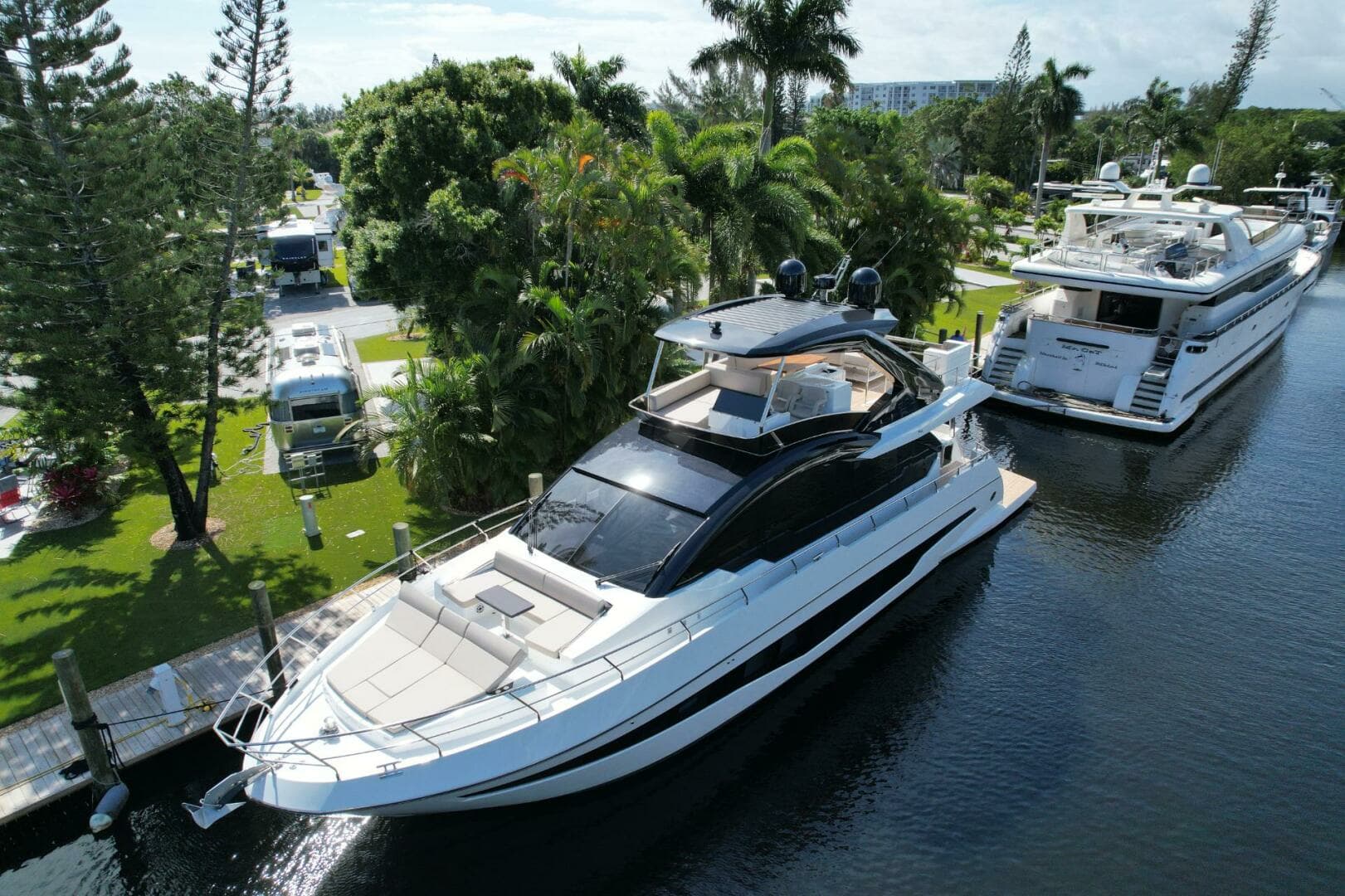 2024 Astondoa 66 Flybridge - Image 4